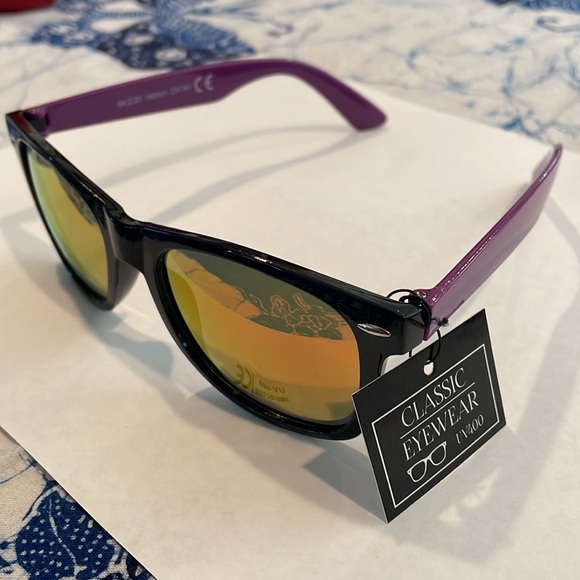 NWT Purple/Black Mirrored Square Sunglasses - Picture 2 of 7